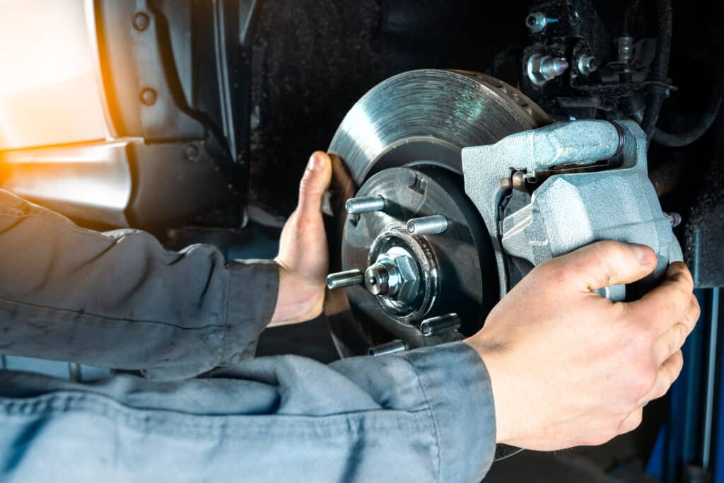 carrosserie-bonhomme-revision-systeme-freinage