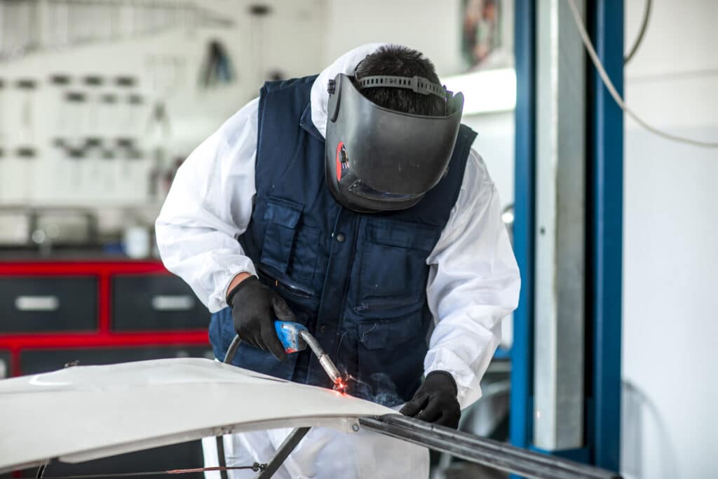 carrosserie-bonhomme-soudure-carrosserie